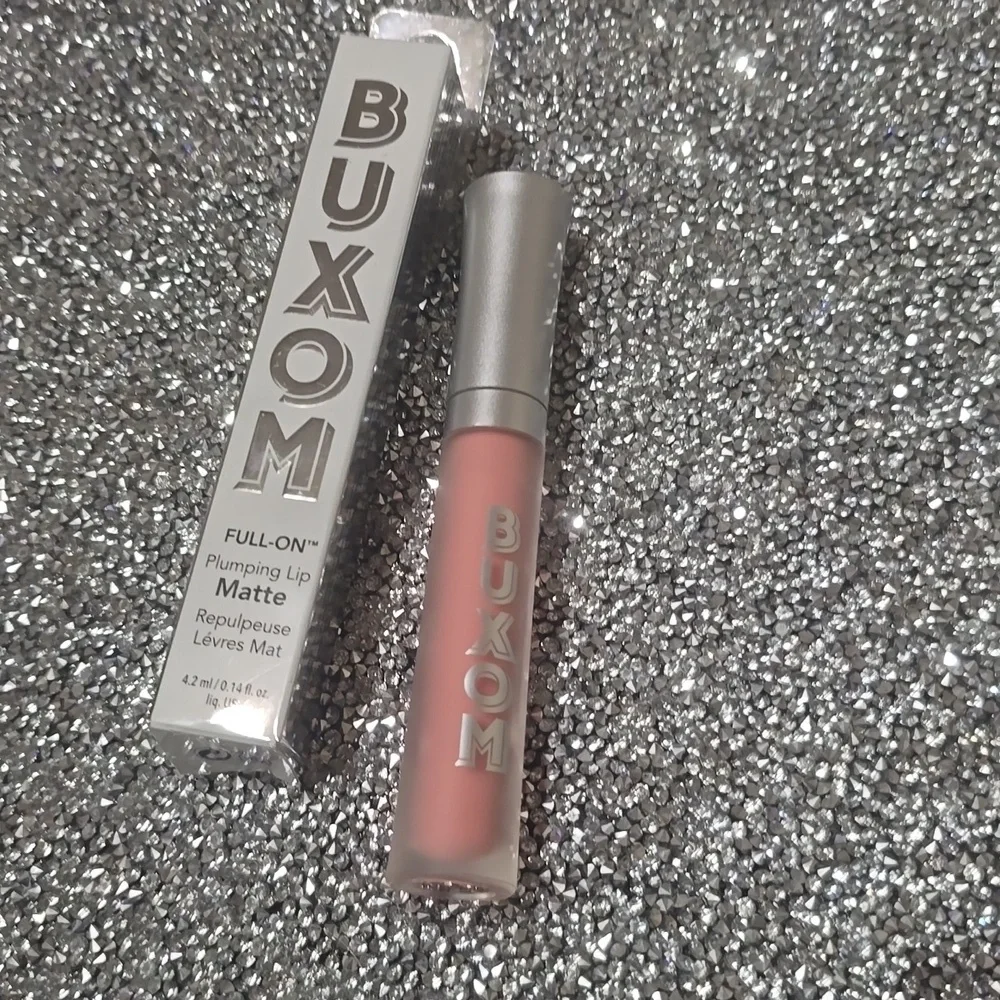 ❇️CATCHING RAYS Buxom Full-On Plumping Lip Matte NWT